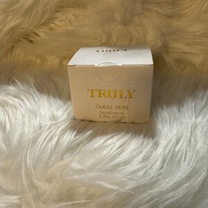 Truly Beauty Glass Skin Facial Serum
